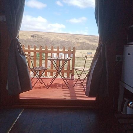 Wee Hoose Glaping Pod 2 Hotell Skail Exteriör bild
