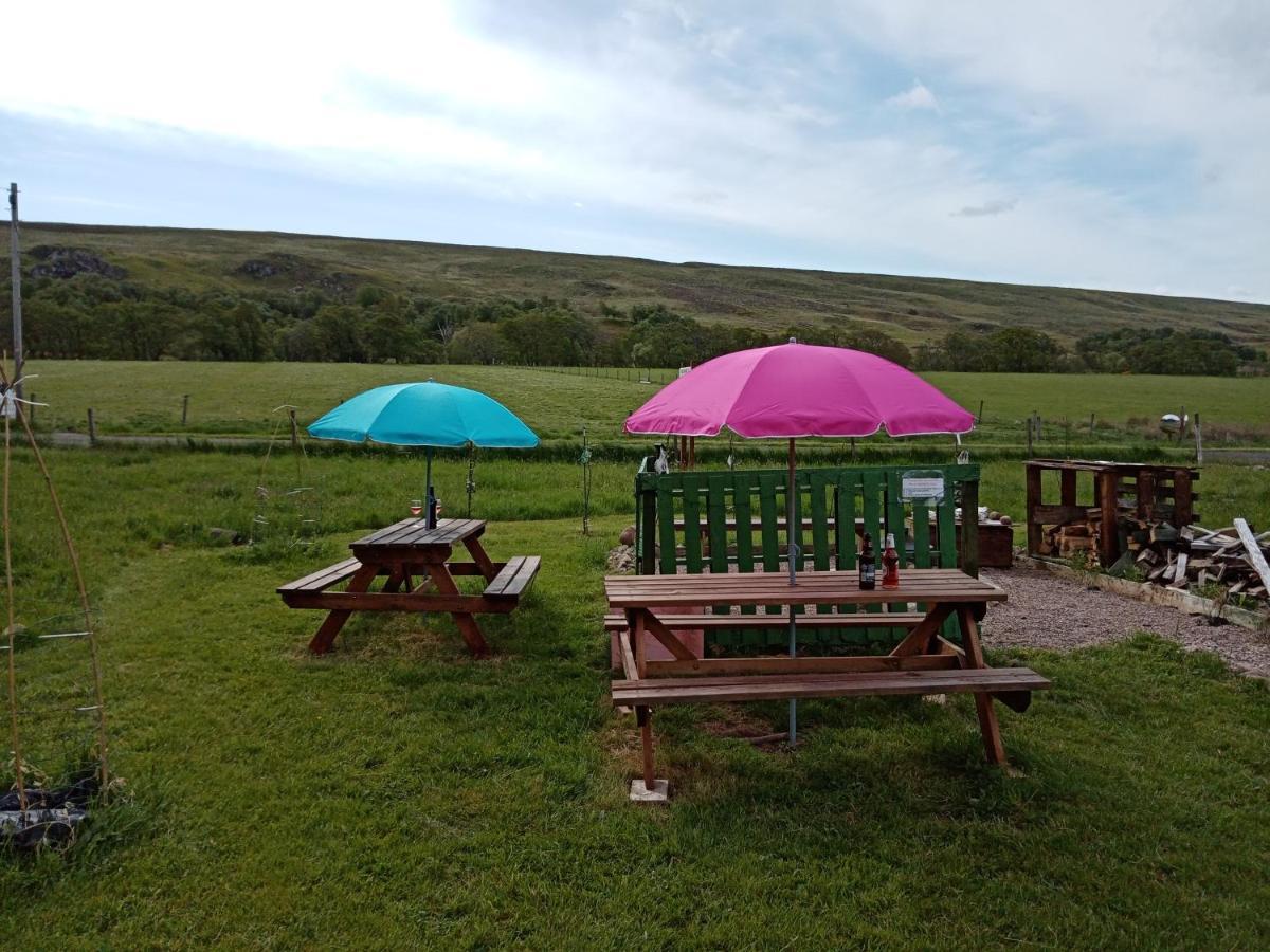 Wee Hoose Glaping Pod 2 Hotell Skail Exteriör bild